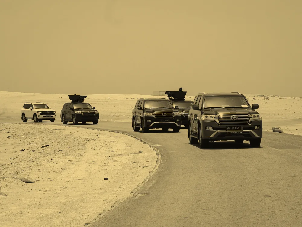 Secure vehicle convoy on deployment